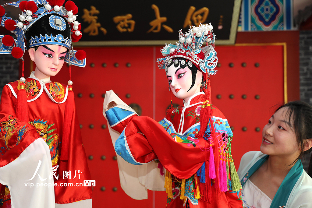 伝統人形劇に新たな息吹を吹き込む　山東省萊西