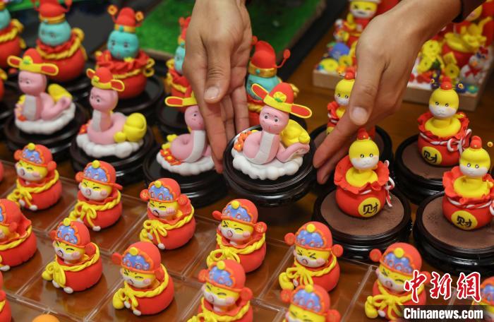 干支の「蛇」モチーフの無形文化遺産「麺塑」 山東省臨沂 干支の「蛇」モチーフの無形文化遺産「麺塑」 山東省臨沂